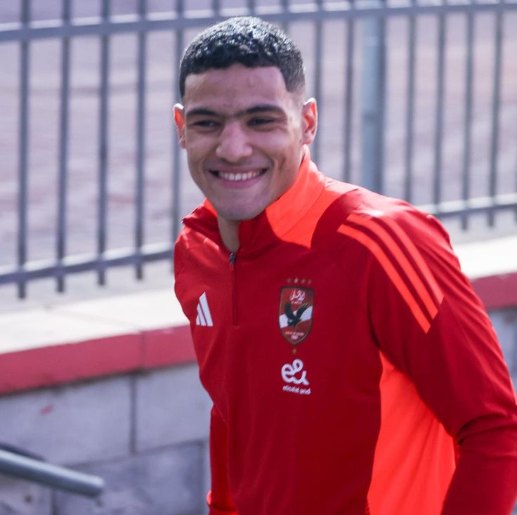 مصطفى العش