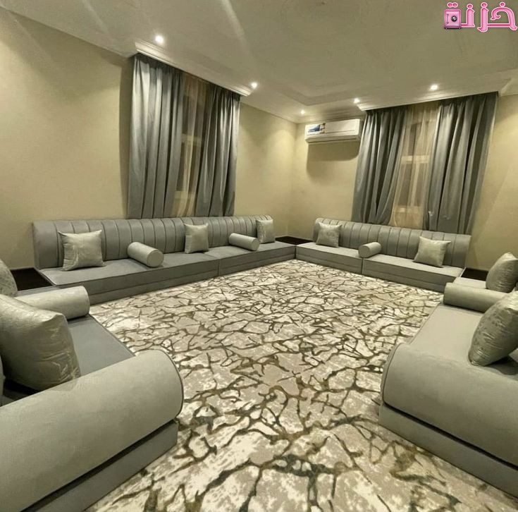صور جلسات ارضية الحراج